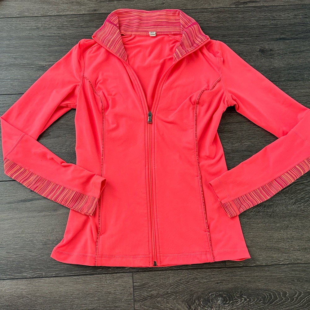 Small Under Amour Zip up